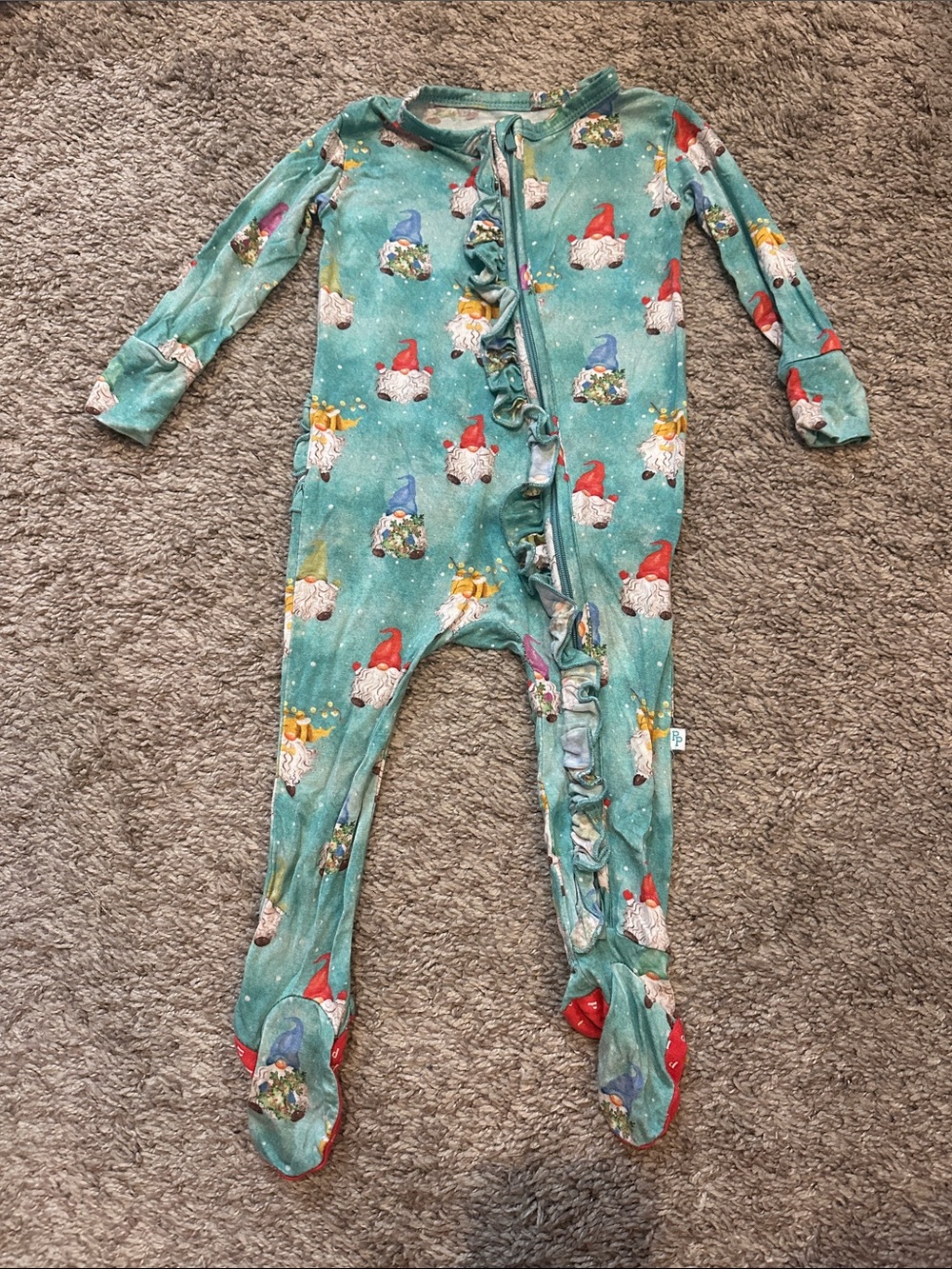 Posh Peanut 6-9mo Gnome Ruffle Footie